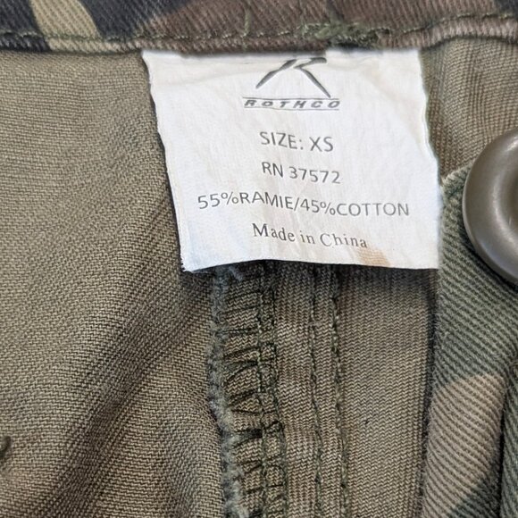 Rothco Size XS Camo Cargo Cropped Pants With Decorative Patches - Picture 8 of 16